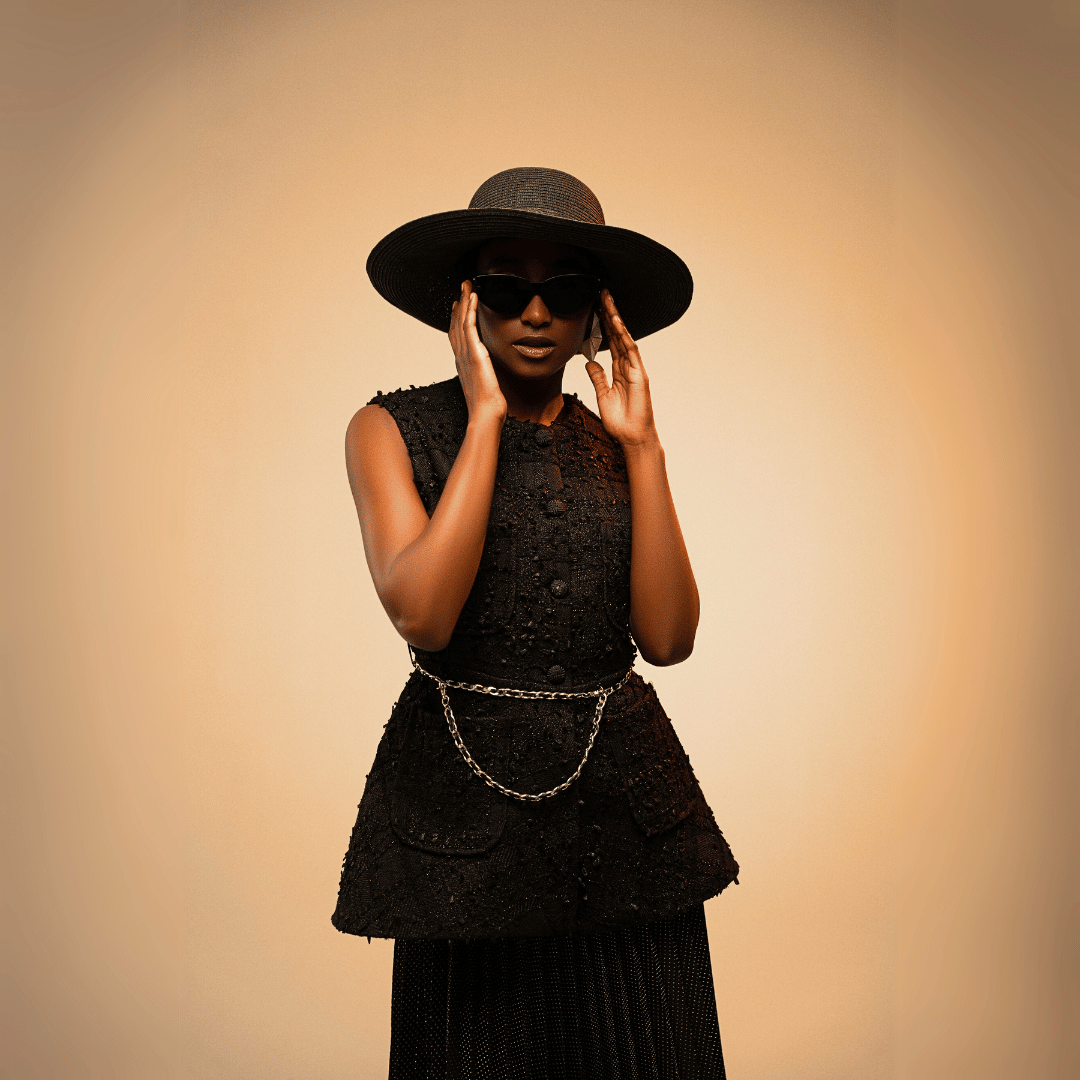 Coco Vest F.Lounge Dubai Coco_Vest_Black_SQ2