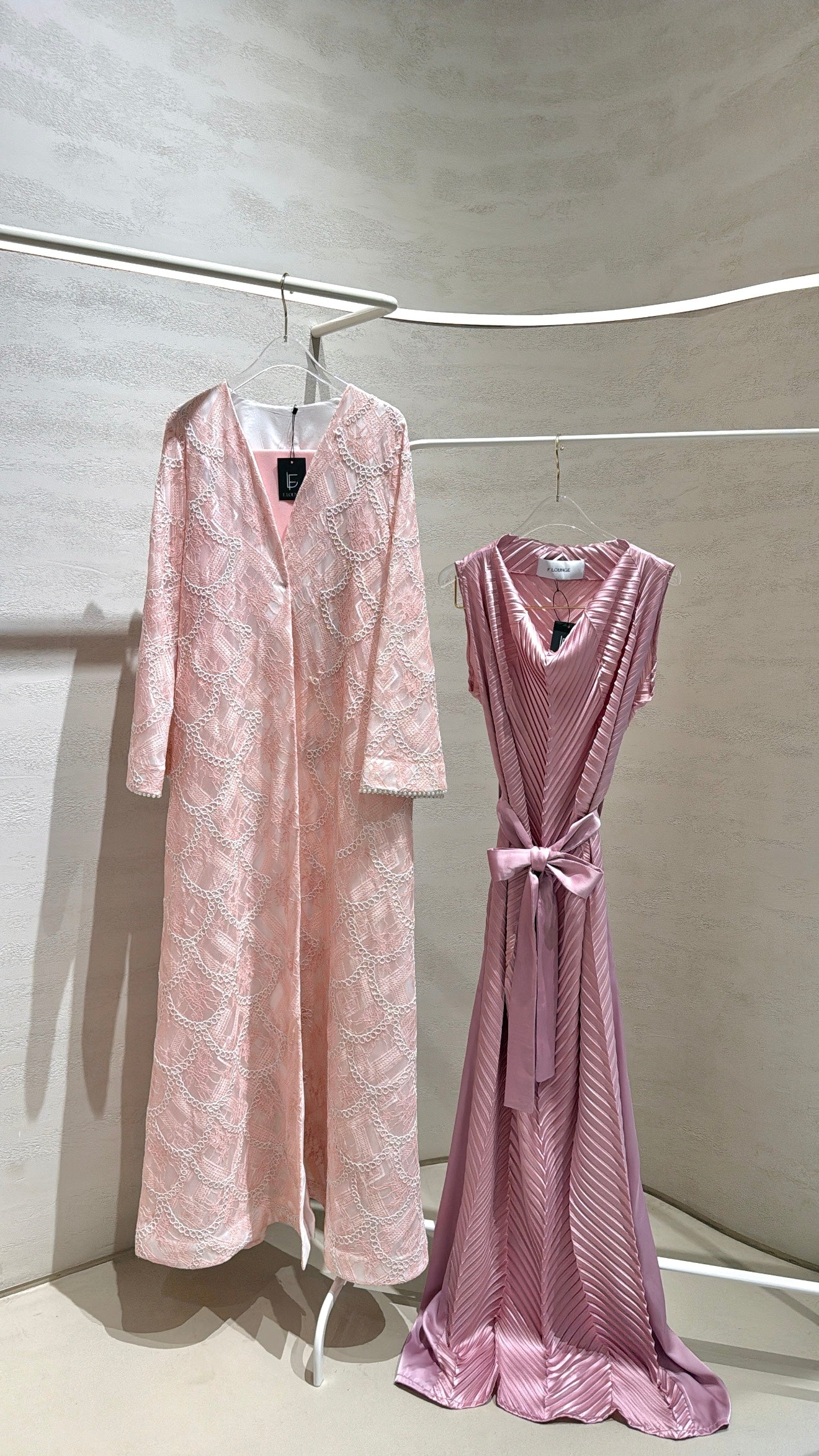 Pearl Lace Abaya F.Lounge.Mena DC114DD0-F1C2-4347-BE01-71054E5895F7