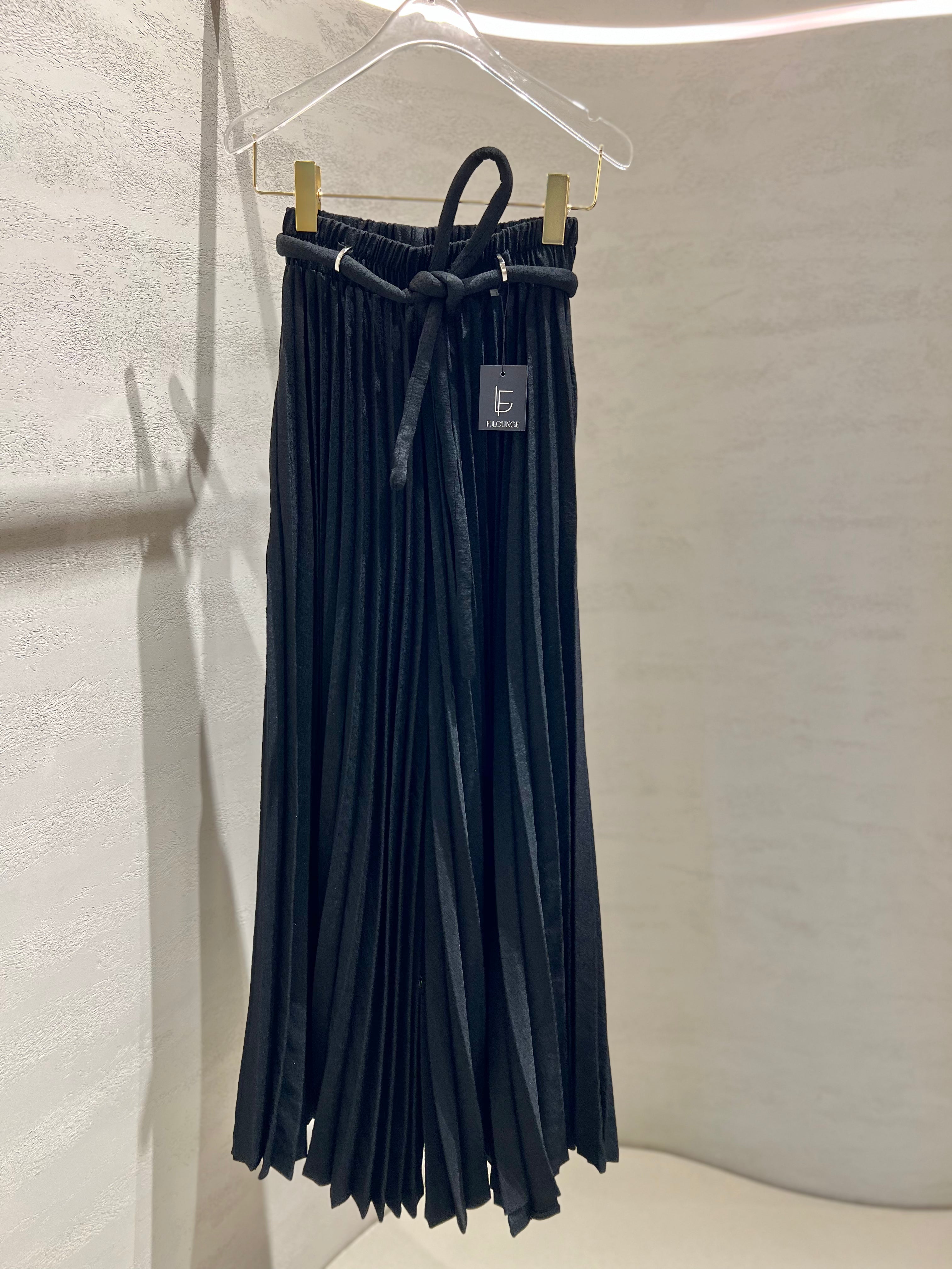 Sunny Pleated Pants F.Lounge Dubai IMG_0699