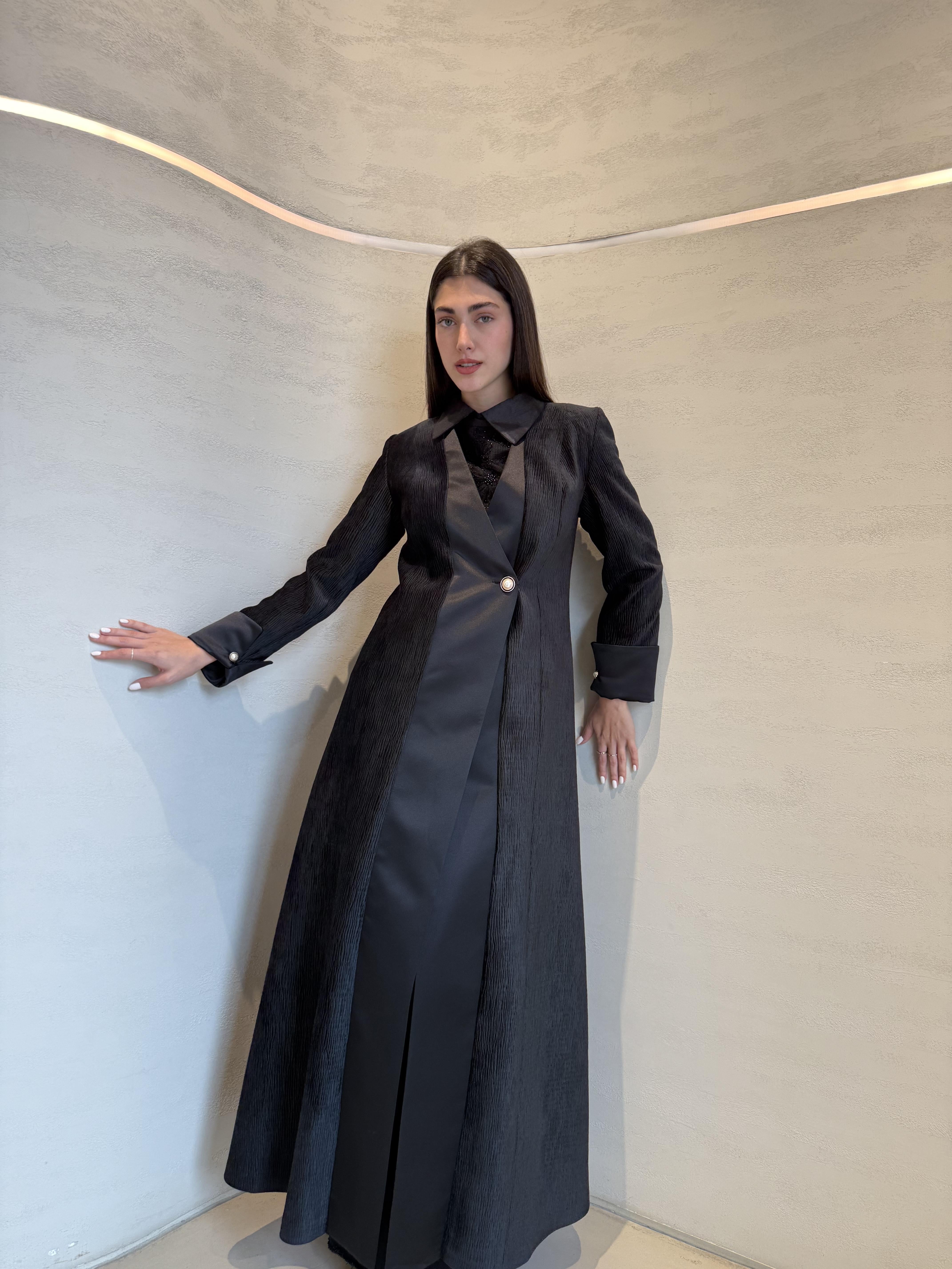 Wavy Velvet abaya F.Lounge.Mena Wavy_Velvet_abaya_Black_1767260956399