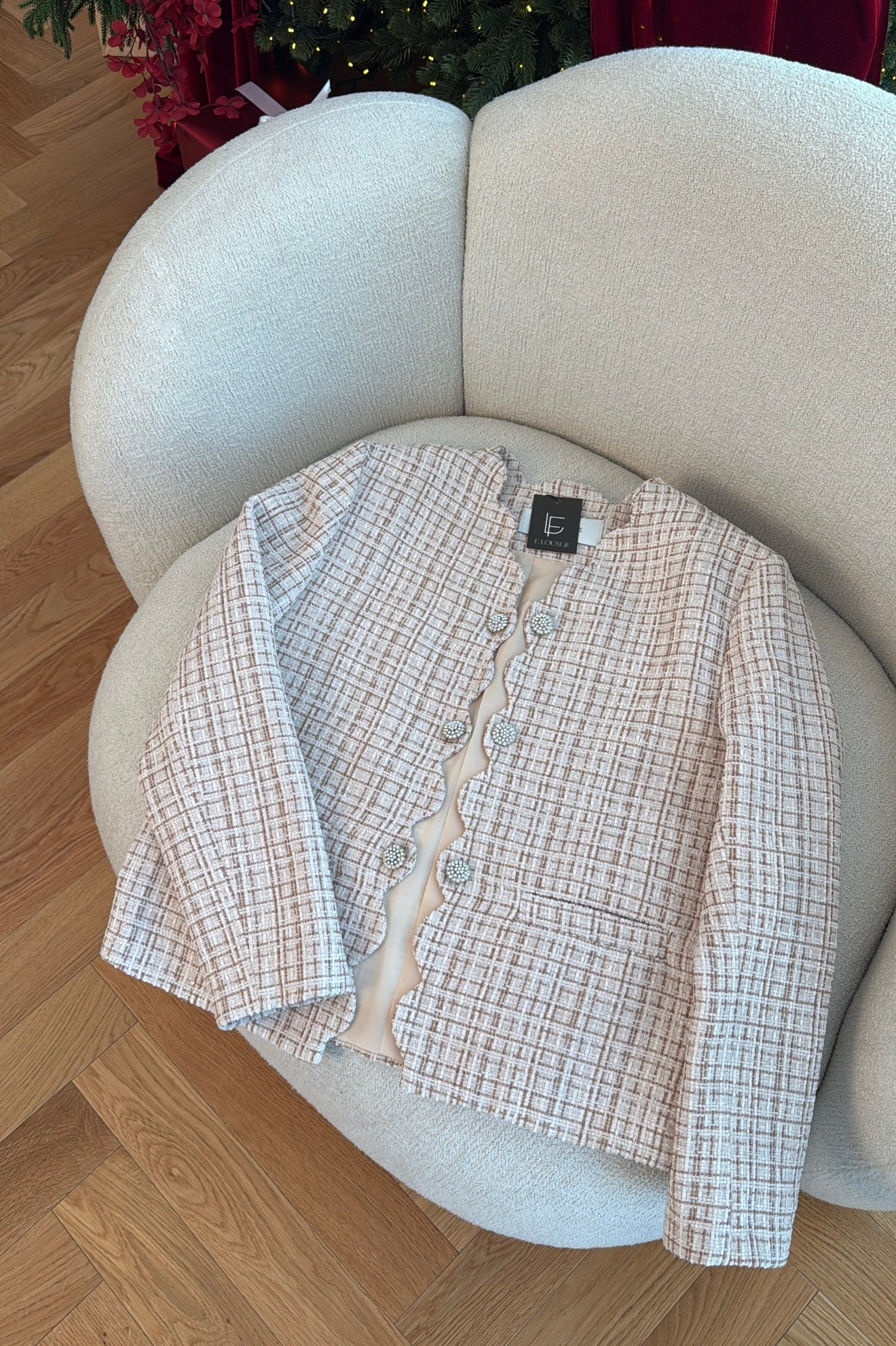 Curve Chenille Coat F.Lounge.Mena 6DE106E3-C4F3-4FCD-8E9D-03455C804D17