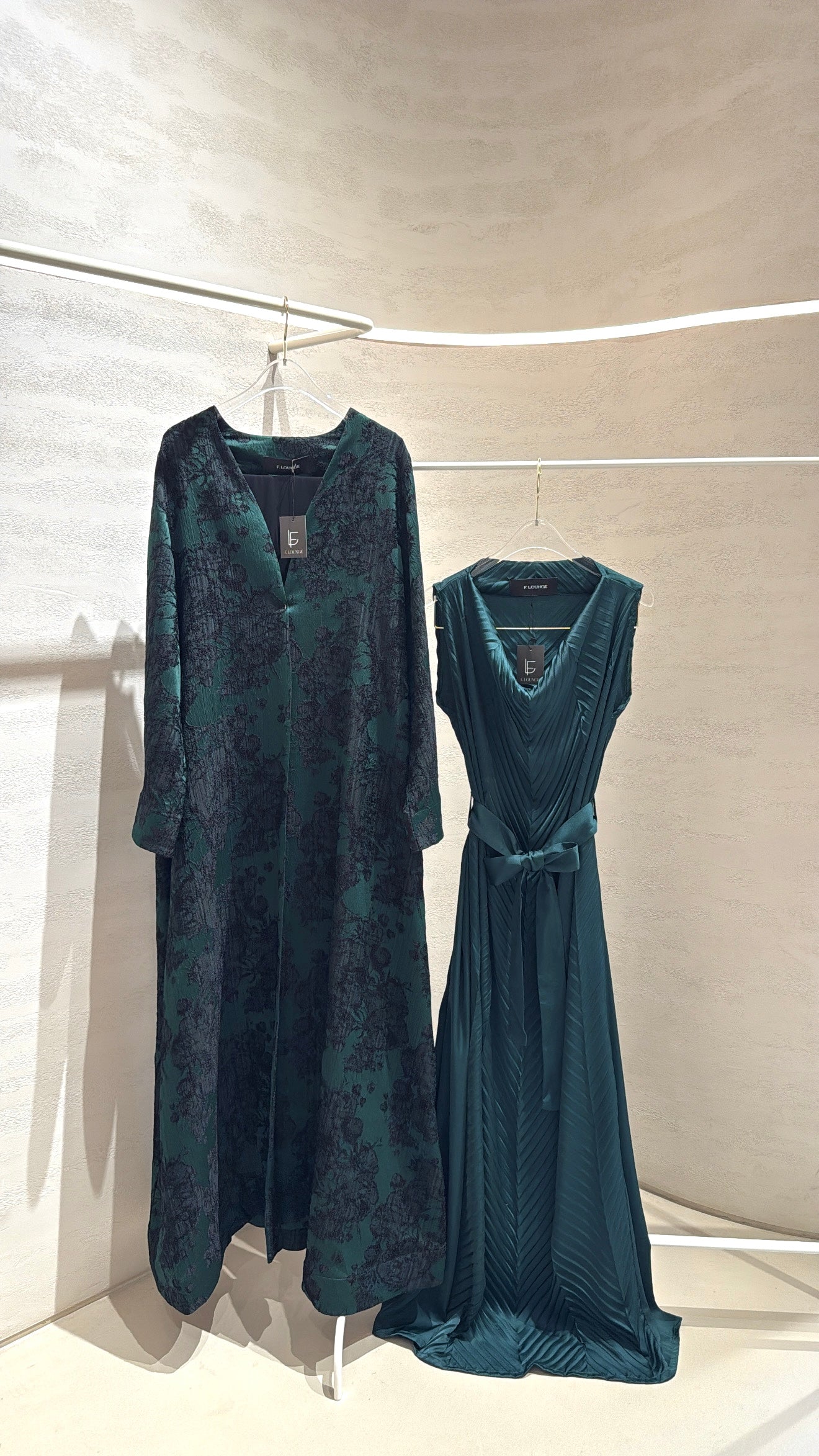 Silk Linear Dress F.Lounge Dubai FA70ED77-21E4-4B53-A9D4-B5D90D5D4195