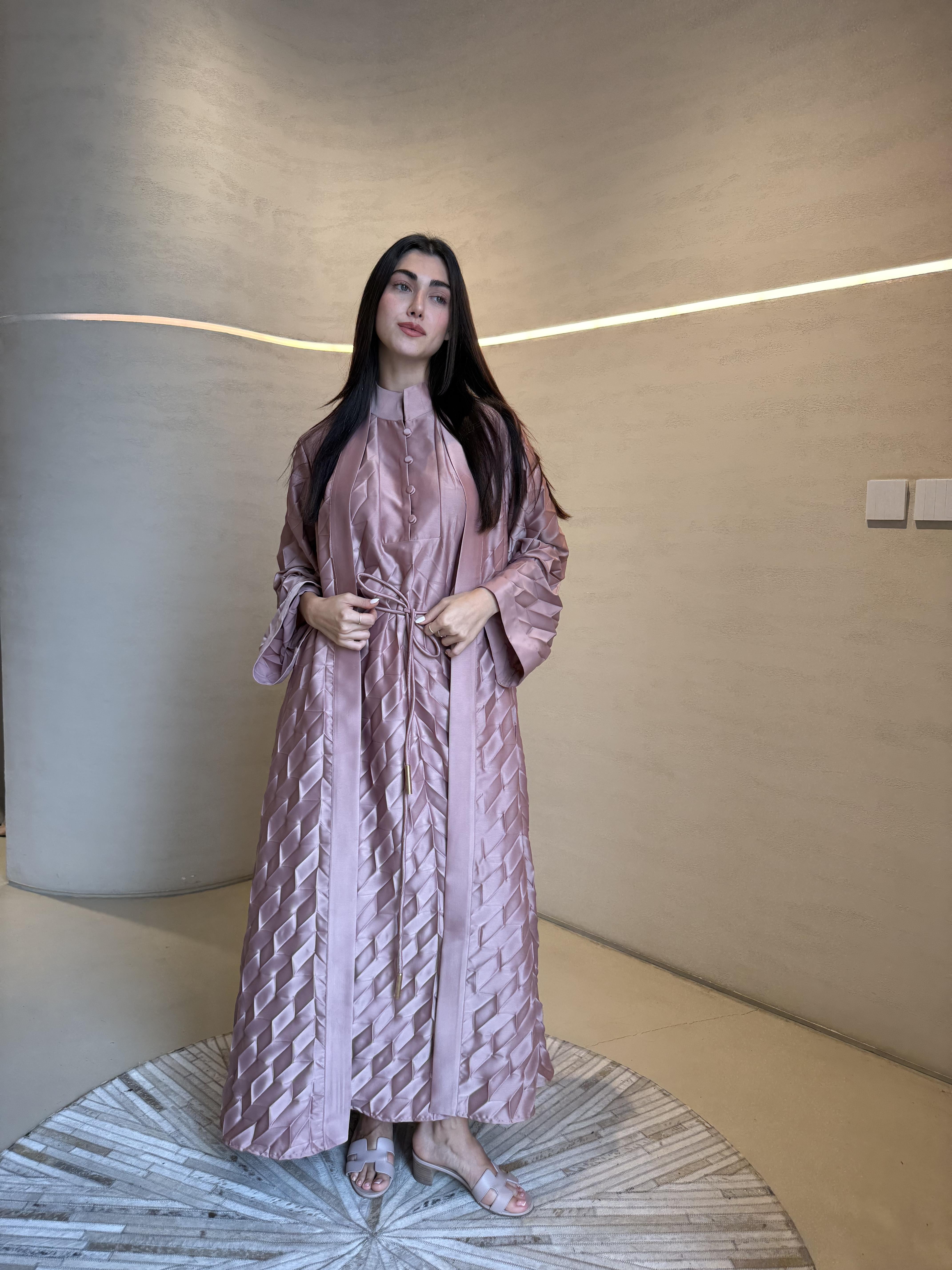 Cube Abaya F.Lounge.Mena IMG_0033