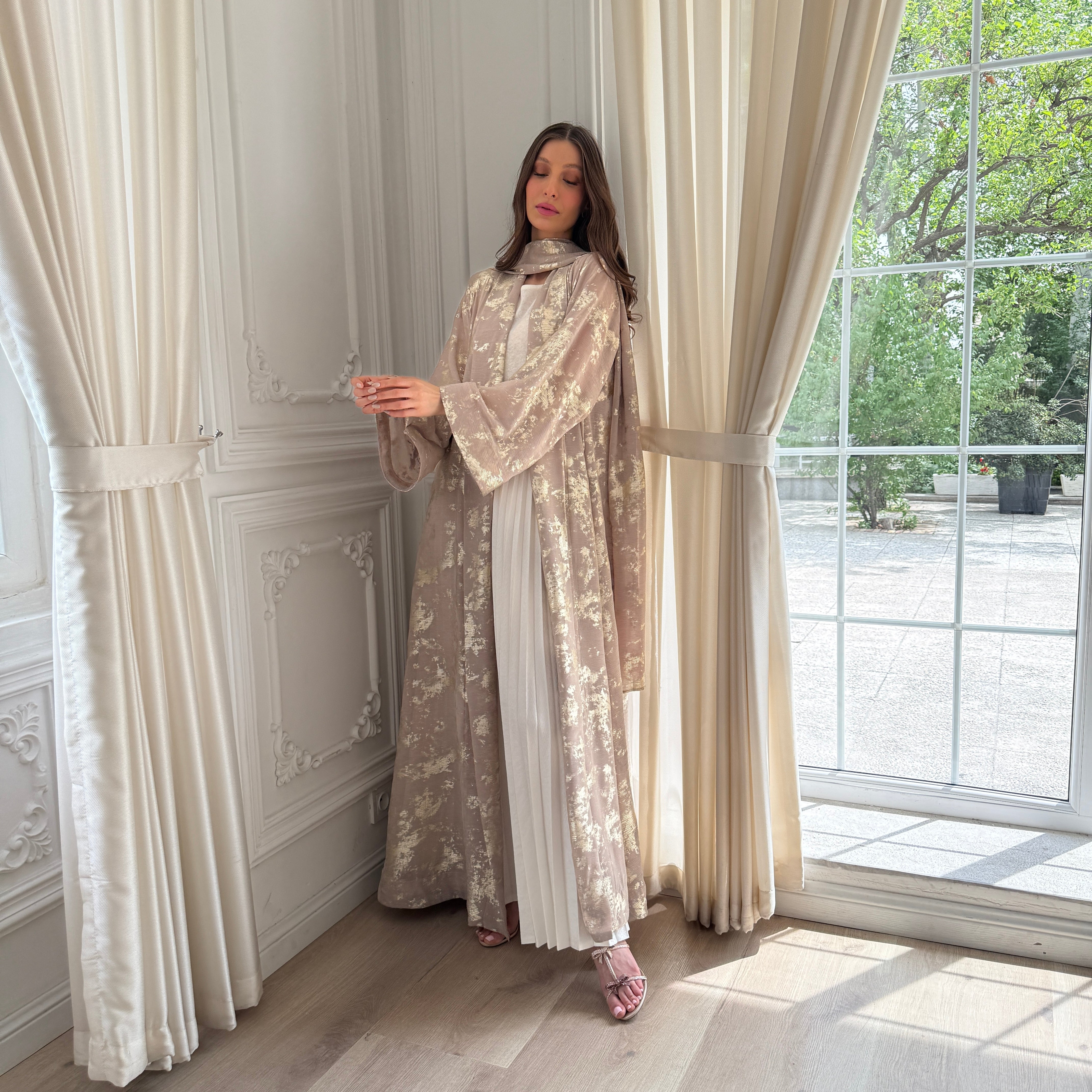 Goldbeaten Abaya