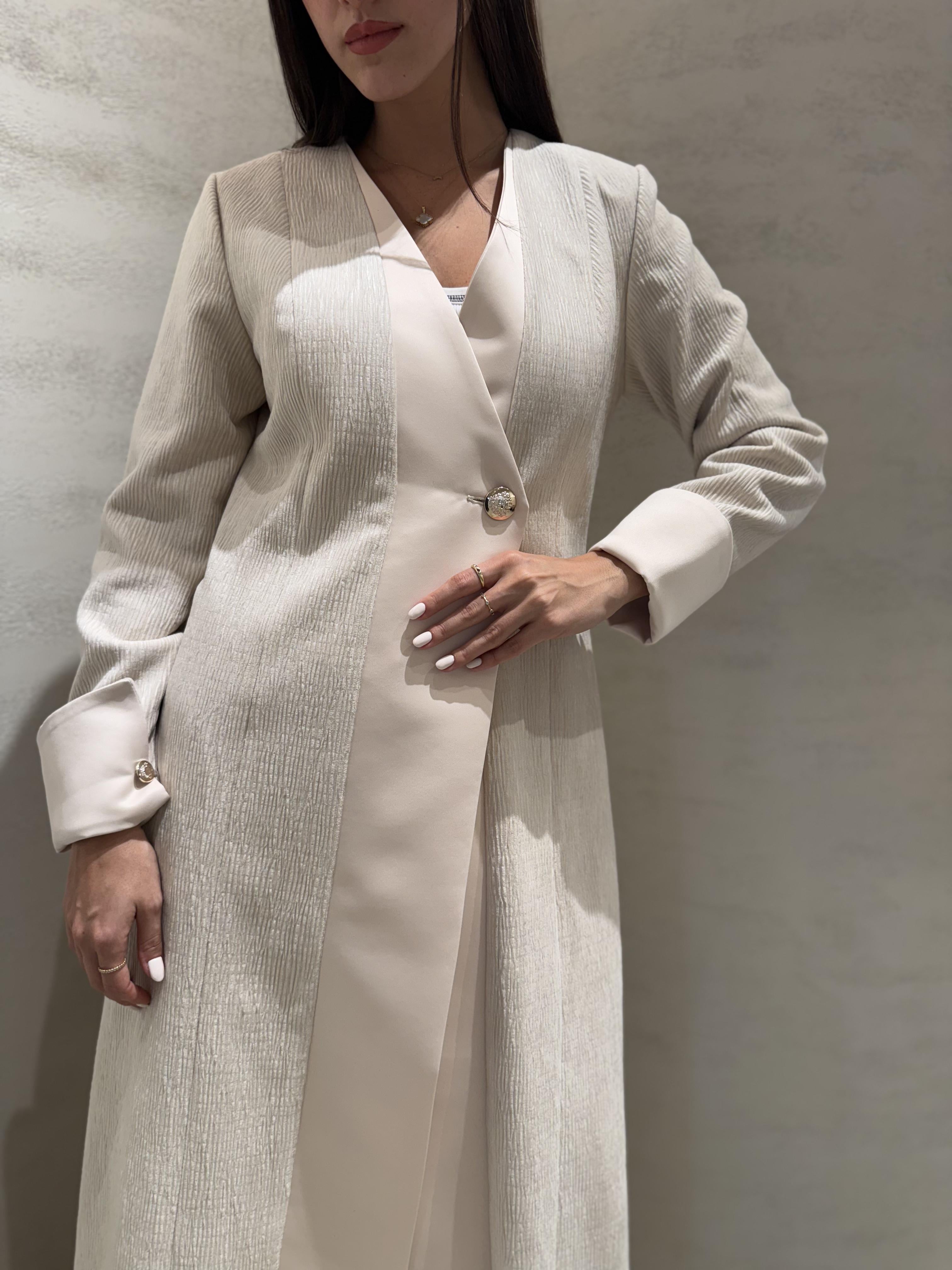 Wavy Velvet abaya F.Lounge.Mena Wavy_Velvet_abaya_White_1767260647812